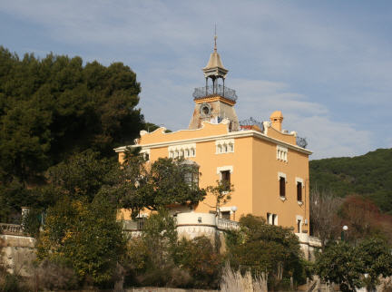 Façana de la Residència Can Tarrida Vilassar de Dalt